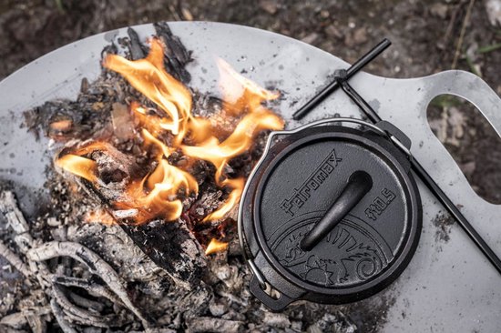 * Petromax Dutch Oven FT0,5 met pootjes 0,5 liter