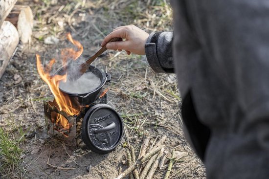* Petromax Dutch Oven FT0,5 met pootjes 0,5 liter