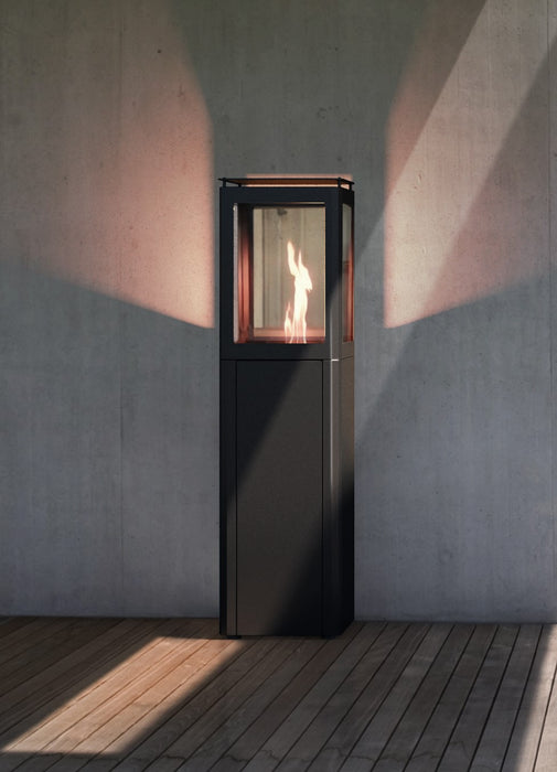 Demodel: Pellet terrasverwarmer Qube zwart